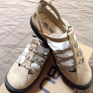 JBU Juliet shoes by Jambu